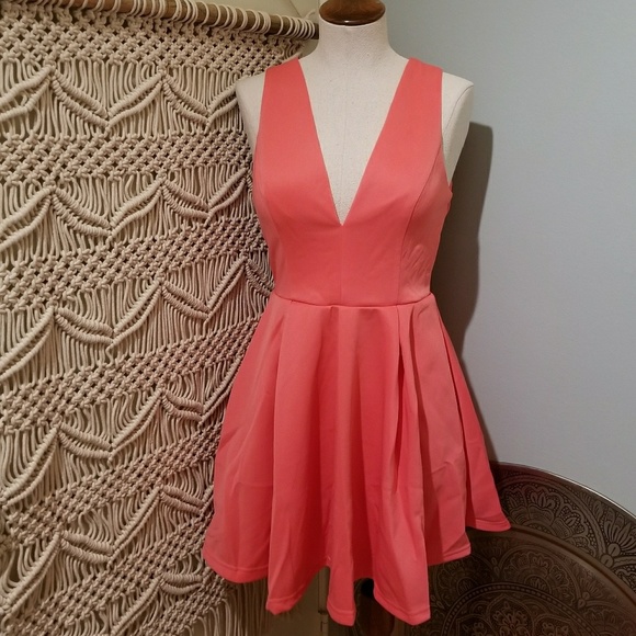 Windsor Coral V-Neck Cage Back Fit & Flare Dress - Picture 4 of 8